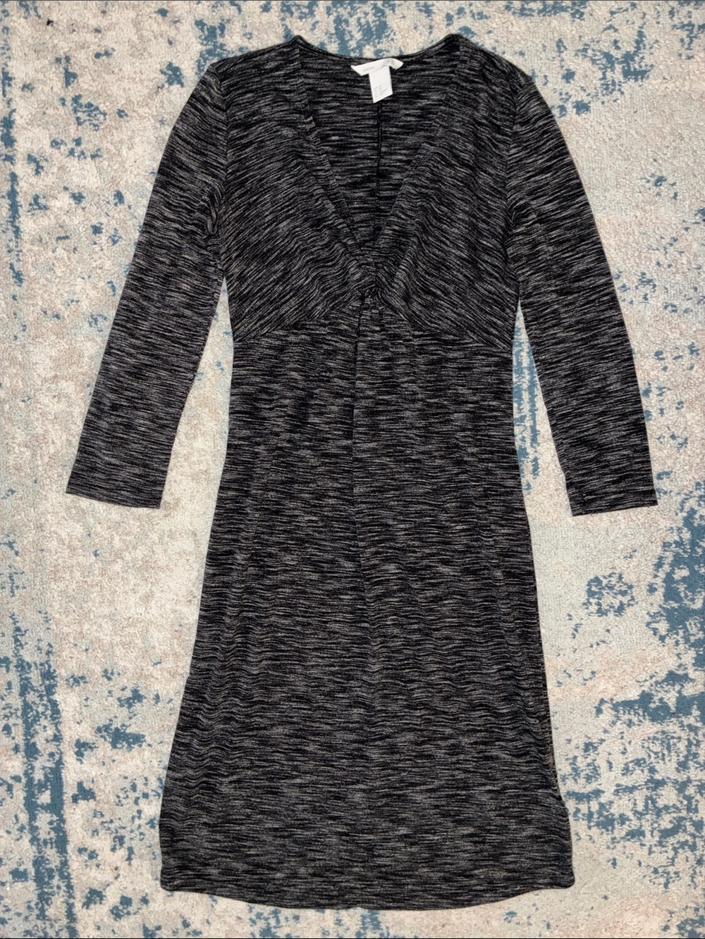 H&M Black Heather Long Sleeve V-Neck Knit Dress
